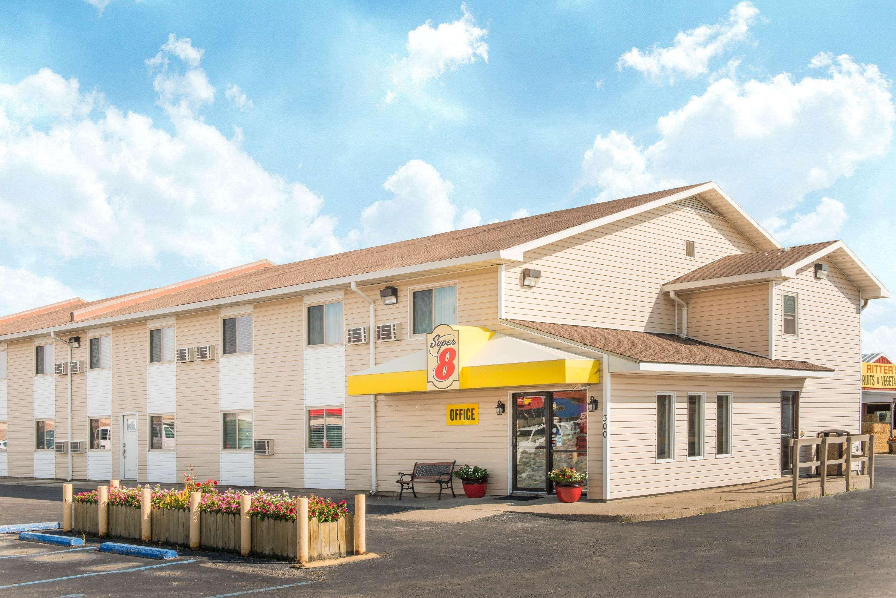 Super 8 By Wyndham Moberly Mo Motel Exterior photo